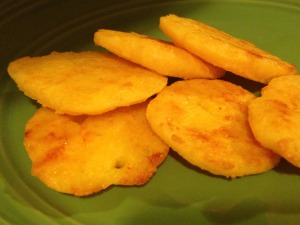 Cornmeal Cheddar Crackers,  6 crackers per serving, 15 grams protein, 187 calories 