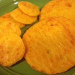 Cornmeal Cheddar Crackers or Sandwich Bread, 15 grams protein, 187 calories